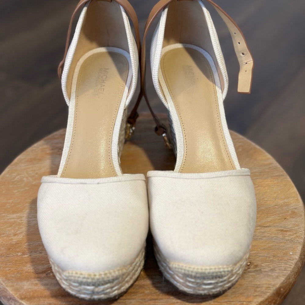 Wedges tan